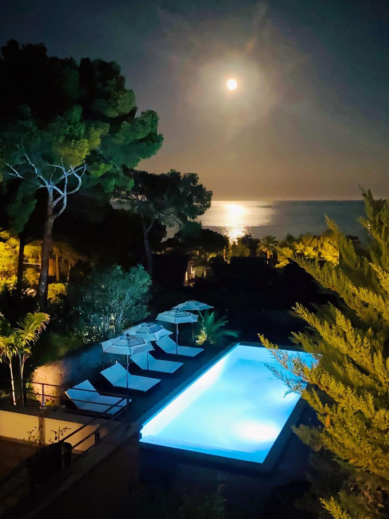 Villa Mediterranea Les Issambres Exteriör bild
